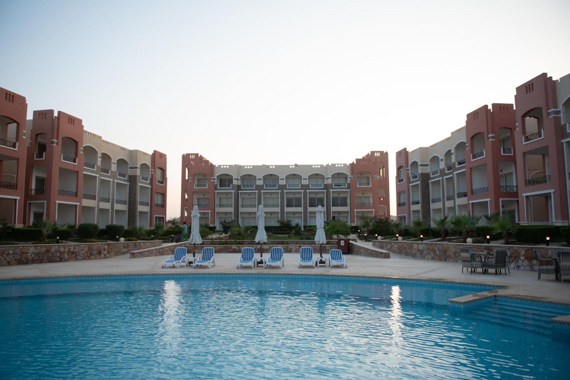 Oyster Bay Beach Resort Абу-Дабаб Экстерьер фото